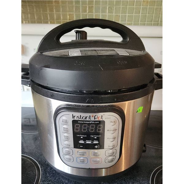 Instant Pot IP-DUO60 V3 6-Quart Electric Pressure Cooker