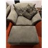 Image 1 : Upholstered Armchair with Ottoman