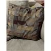 Image 2 : Upholstered Armchair with Ottoman
