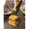 Image 2 : 5 Wildlife Marble Art Plaques & Wood Eagle Sculpture