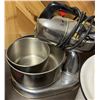 Image 6 : Vintage Kitchen Tools and Stand Mixer