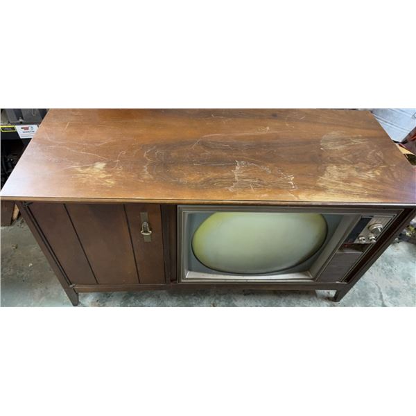 Vintage Philco Model 5935 Console TV Stereo Unit 50" Wide