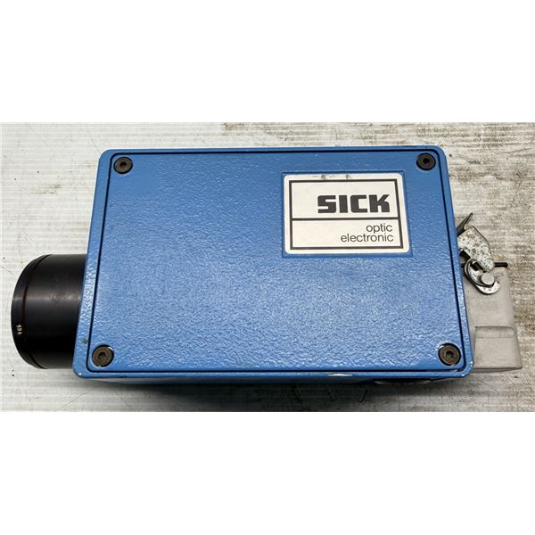 Sick #1 005 934 / LUT 1-540 Optic Luminescence Sensor V 18-30DC