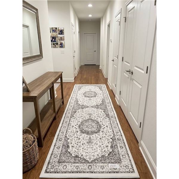 Black and White Floral Area Rug 2'x5'1"