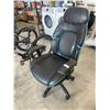 Image 3 : Black Gaming Office Chair with Armrests