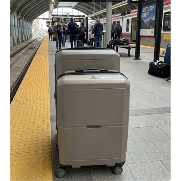 Air Canada 2 Piece Luggage Set