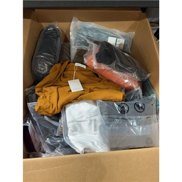 Box Lot of Assorted Clothing Aprox 30 pc