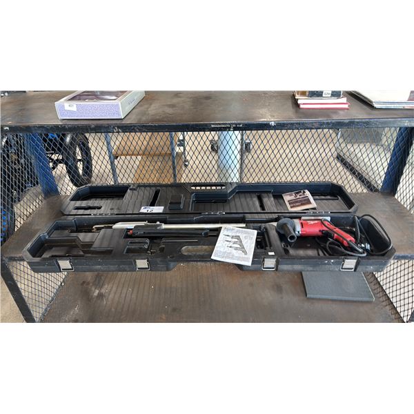 MILWAUKEE HEAVY DUTY SCREWDRIVER & ATTACHED FASTEN MASTER PAMFAST AUTOFEED SCREW SYSTEM WITH CASE