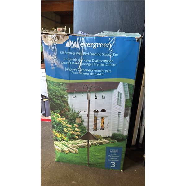 EVERGREEN 8' PREMIER WILD BIRD FEEDING STATION SET:  *UNKNOWN WORKING CONDITION/MAY BE MISSING