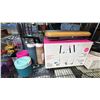 Image 2 : SHELF OF TRAVEL MUGS, THERMAL FOOD JARS, LA BODEGA SET, SPECTRA COOKWARE SET & MORE