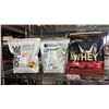 Image 1 : SHELF OF ASSORTED PROTEIN POWDERS