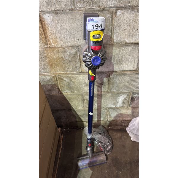 DYSON V8 TOTAL CLEAN CORDLESS STICK VACUUM WITH ATTACHMENTS AND CHARGER