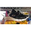 Image 2 : CHILD'S SIZE 12 SKETCHERS BLACK/PURPLE RUNNING SHOES