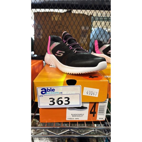 LADIES SIZE 4 SKETCHERS BLUE/ORANGE SWIFT FIT RUNNING SHOES