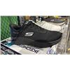 Image 2 : MEN'S SIZE 12 SKETCHERS SWIFT FIT RUNNING SHOES