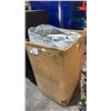 Image 1 : BOX OF INFLATABLE POOL WITH PUMP
