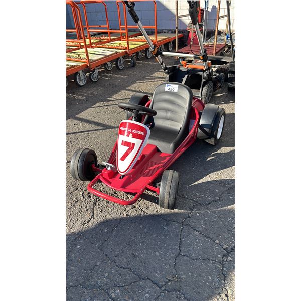 RADIO FLYER 7 GO KART: *UNKNOWN WORKING CONDITION/MAY BE MISSING PARTS & OR PIECES*