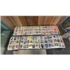 Image 1 : COMPLETE SET OF 1988 TOPPS BASEBALL CARDS IN TRADING CARD SLEEVES