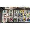 Image 3 : COMPLETE SET OF 1988 TOPPS BASEBALL CARDS IN TRADING CARD SLEEVES