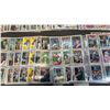 Image 5 : COMPLETE SET OF 1988 TOPPS BASEBALL CARDS IN TRADING CARD SLEEVES