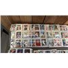 Image 2 : COMPLETE SET OF 1989 TOPPS BASEBALL CARDS IN TRADING CARD SLEEVES