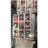 Image 8 : COMPLETE SET OF 1989 TOPPS BASEBALL CARDS IN TRADING CARD SLEEVES