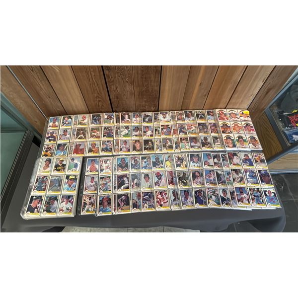 NEAR COMPLETE 1982 DONRUSS BASEBALL CARD SET IN TRADING CARD SLEEVES: *MISSING #405*