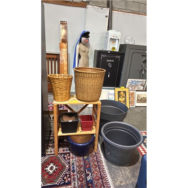 2-TIER WOOD SHELF WITH ASSORTED PLANT POTS