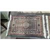Image 4 : CARPET RUNNER & (2) CARPET MATS
