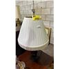 Image 1 : WOOD BASE TABLE LAMP