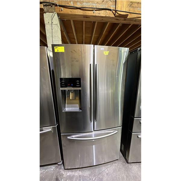 SAMSUNG 36  WIDE FRENCH DOOR FRIDGE W/WATER & ICE DISPENSER & BOTTOM FREEZER DRAWER
