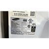 Image 6 : SAMSUNG 36" WIDE STAINLESS STEEL FRENCH DOOR FRIDGE W/ WATER & ICE DISPENSER & BOTTOM FREEZER DRAWER