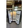 Image 2 : KITCHENAID SUPERBA 33" W SIDE-BY-SIDE FRIDGE WITH WATER & ICE DISPENSER