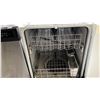 Image 3 : IKEA BUILT-IN DISHWASHER