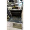 Image 4 : BOSCH 5 BURNER ELECTRIC RANGE WITH CONVECTION OVEN