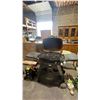 Image 2 : WEBER PROPANE BARBECUE