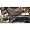 Image 4 : TABLE TOP TILE SAW & SLIDING COMPOUND MITER SAW