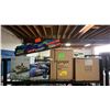 Image 1 : TANK POOL FLOATS, WEAL MAKER WATER GUNS, INFLATABLE SWIMMING POOL, OXYLED SOLAR LAMPS & MORE