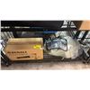 Image 1 : DENALI LEAF BLOWER KIT & TRANSPARENT PVC COSMETICS BAGS