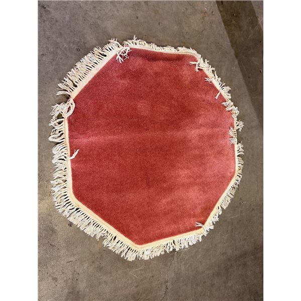 VINTAGE 48  OCTAGON SHAPED AREA CARPET