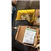 Image 4 : PALLET OF RUBBERMAID TOTE LIDS, WESTWARD WRENCHES, FIBRE-METAL TUNGSTEN ELECTRODES & MORE *MUST TAKE