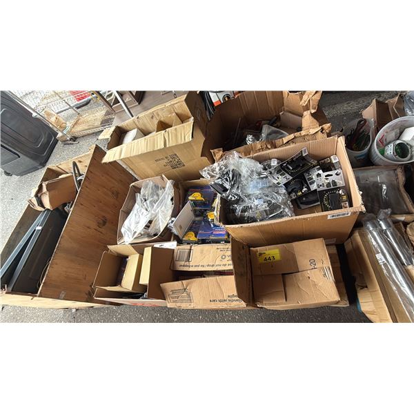 PALLET OF WESTWARD KEVLAR CUTTERS, WESTWARD MEASURING TAPES, NITE IZE CLIP CASES & MORE *MUST TAKE