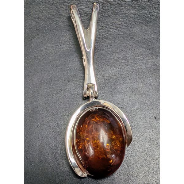 SILVER(6.65G),  AMBER PENDANT, SUGGESTED RETAIL VALUE $400