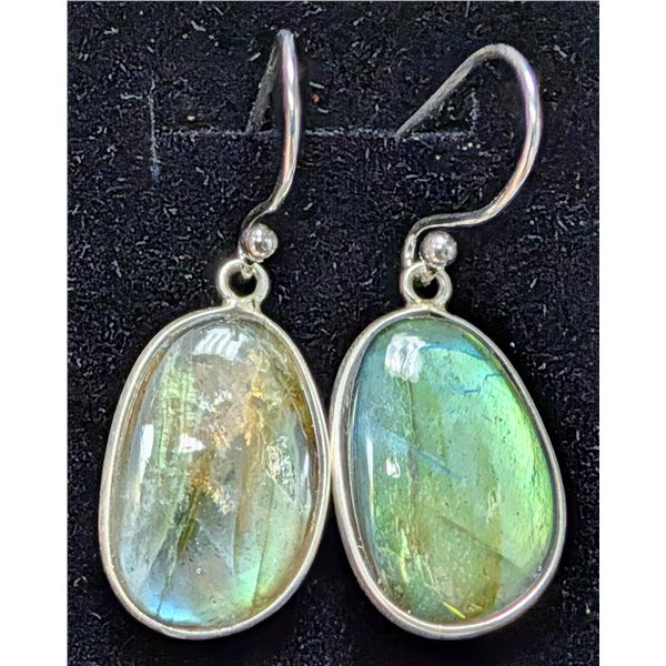 SILVER(4G),  LABRADORTIE (12CT) EARRING, SUGGESTED RETAIL VALUE $240