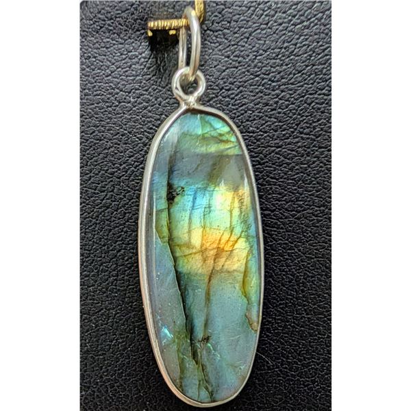 SILVER(2.78G),  LABRADORITE (10CT) PENDNAT