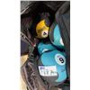 Image 3 : 360 ATHLETICS VN750 OLYMPIC VOLLEYBALL NET AND ASSORTED WEIGHTS MEDICINE BALLS W/ HANDLE STRAPS