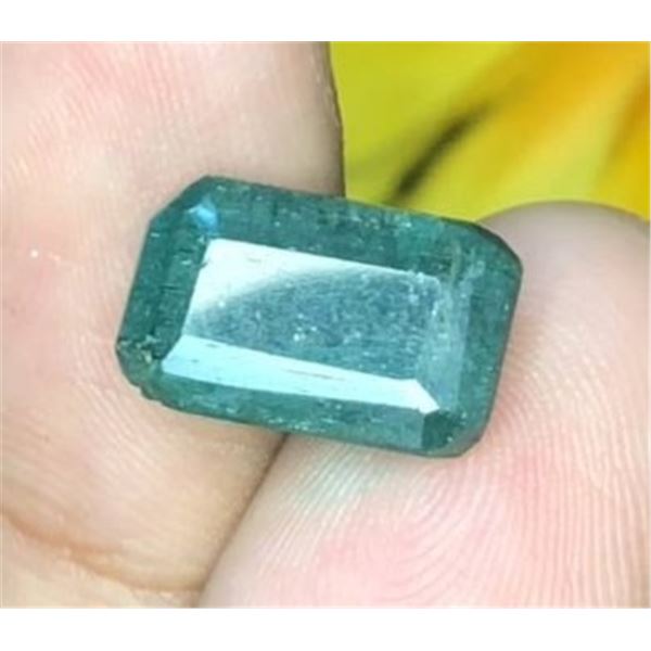 4.8 CT CERTIFIED BRAZILIAN EMERALD GEMSTONE ($3,050 APPRAISAL)