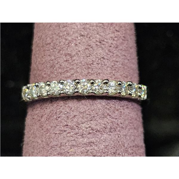 10KT WHITE GOLD BAND RING SET WITH 11 MOISSANITE LAB DIAMONDS: SIZE 7