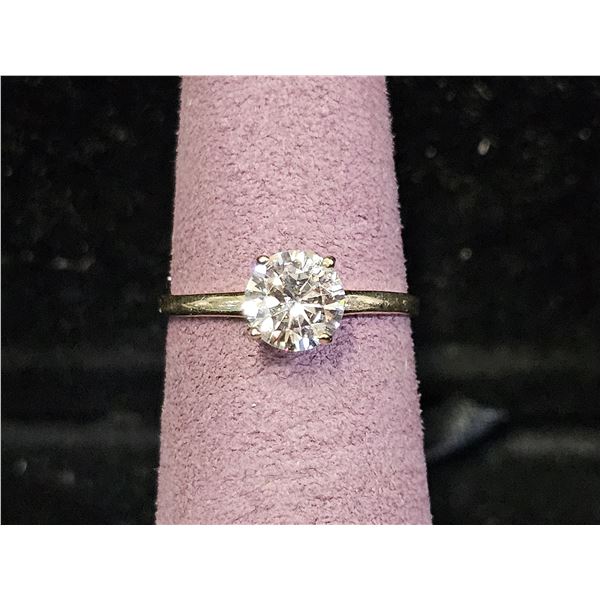 10KT YELLOW GOLD SOLITAIRE MOISSANITE LAB DIAMOND RING: SIZE 6