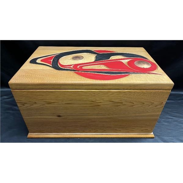 NORTHWEST COAST FIRST NATIONS HAND CARDED & PAINTED WOOD BOX: APPROX. 25"W X 13"T X 15.5"D